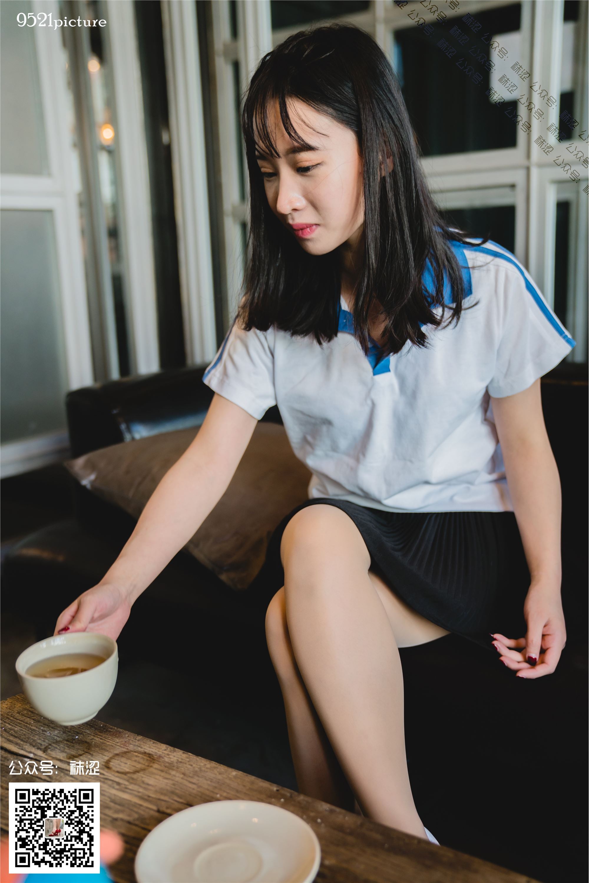 袜涩 005 Amanda学生制服